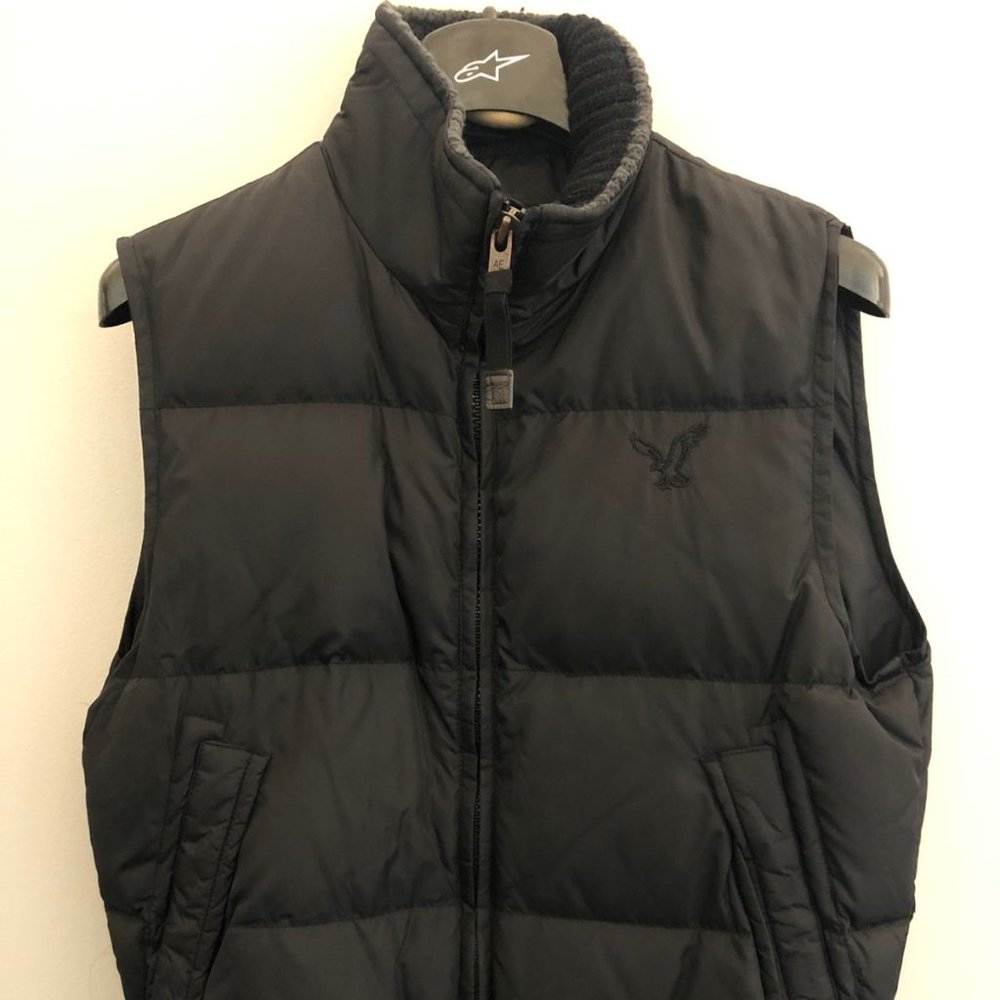American Eagle Outfitters Puffer Vest